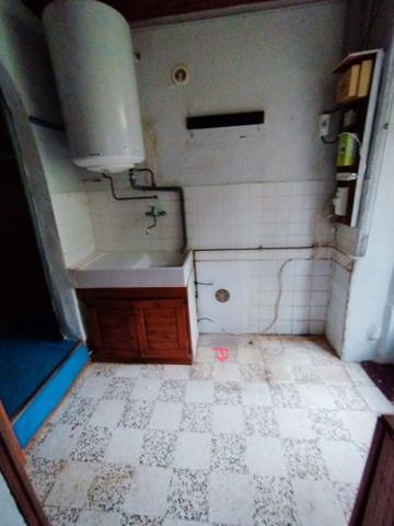 Maison
         5 pièces
        - 228 m² 240 000 € *