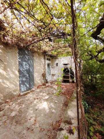 Maison
         5 pièces
        - 228 m² 240 000 € *
