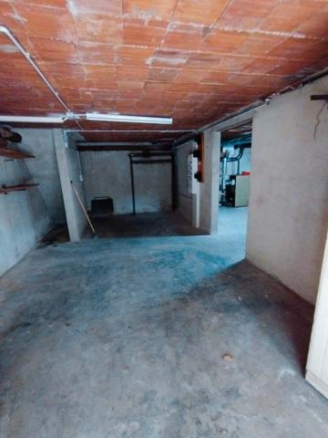 Maison
         5 pièces
        - 228 m² 240 000 € *