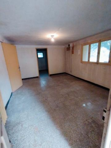 Maison
         5 pièces
        - 228 m² 240 000 € *