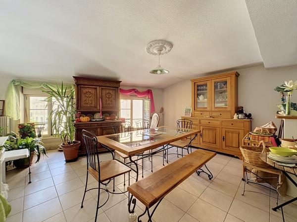 TARARE CENTRE - IMMEUBLE DE RAPPORT R+2 DE 277 M² - VENDU ENTIEREMENT LOUE
