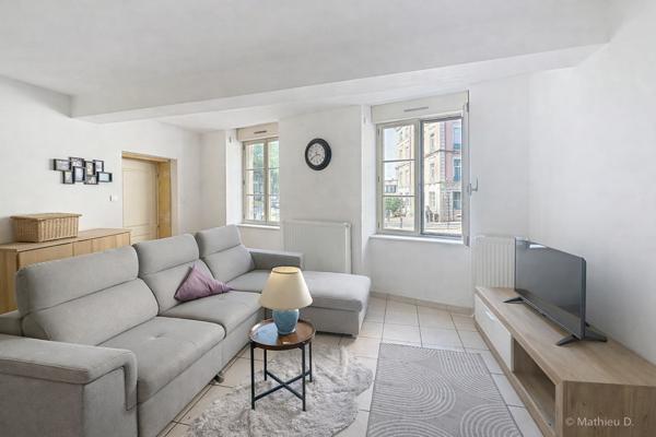 TARARE CENTRE - IMMEUBLE DE RAPPORT R+2 DE 277 M² - VENDU ENTIEREMENT LOUE
