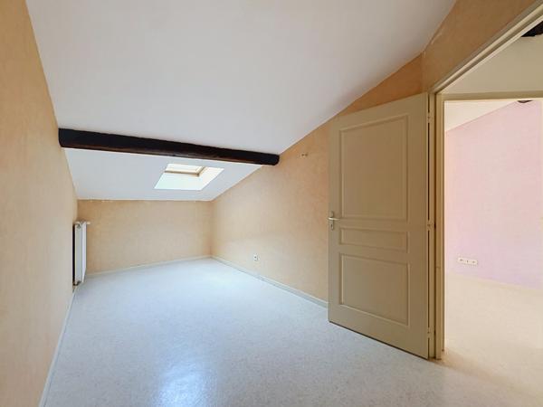 TARARE CENTRE - IMMEUBLE DE RAPPORT R+2 DE 277 M² - VENDU ENTIEREMENT LOUE