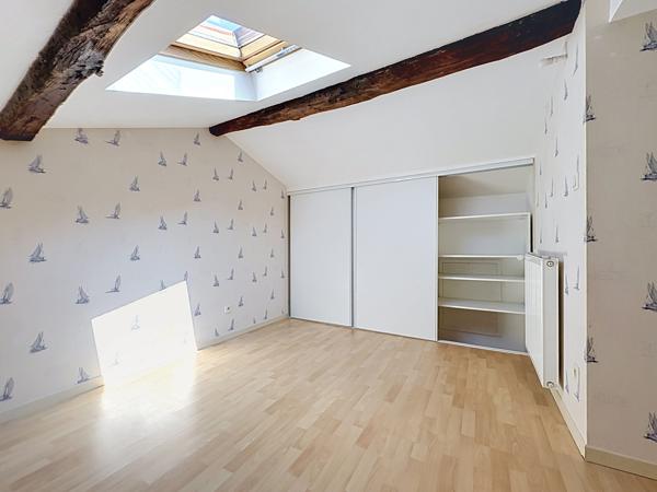 TARARE CENTRE - IMMEUBLE DE RAPPORT R+2 DE 277 M² - VENDU ENTIEREMENT LOUE