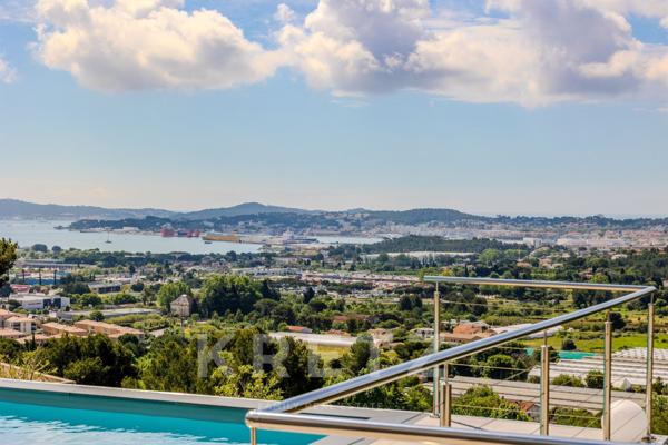 Contemporaine vue mer