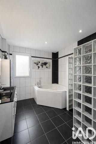 Maison à vendre 5 pièces 145 m² Saint-Yrieix-la-Perche