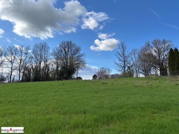 Terrain à SAINT-GERMAIN-LES-VERGNES, 19330 - 1493m²