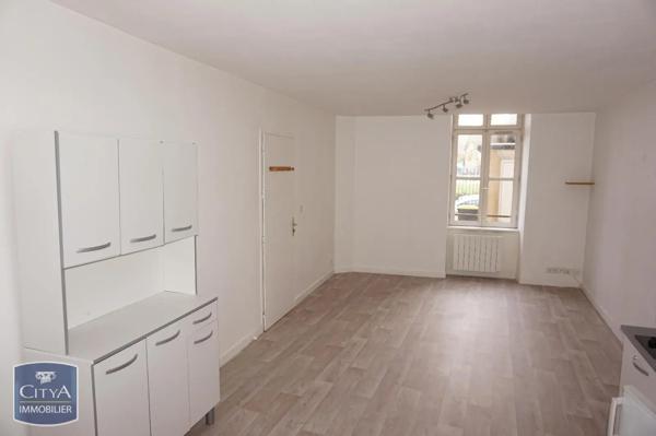 Appartement à louer 2 pièces 39.41m² Laval (53000)