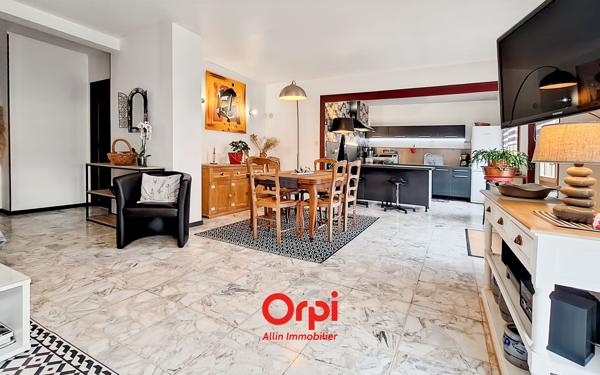 Appartement à vendre    3 pièces • 83,32 m2 Montluçon