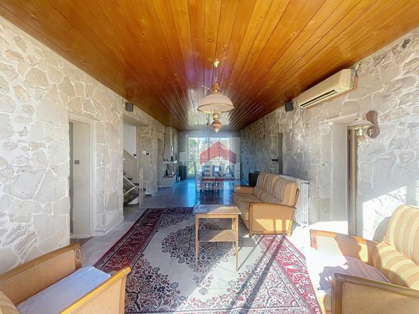 A VENDRE MARSEILLE 13014 LE MERLAN APPARTEMENT T5 BALCONS CAVE ATELIER