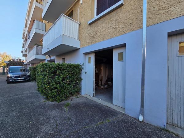 Appartement Avignon 3 pièce(s) 61.57m2 avec balcon garage et cave