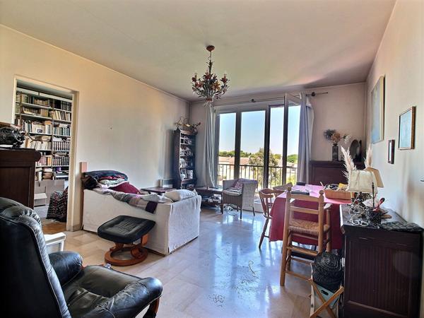 Appartement Avignon 3 pièce(s) 61.57m2 avec balcon garage et cave