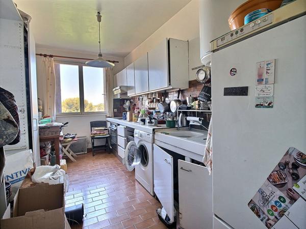Appartement Avignon 3 pièce(s) 61.57m2 avec balcon garage et cave