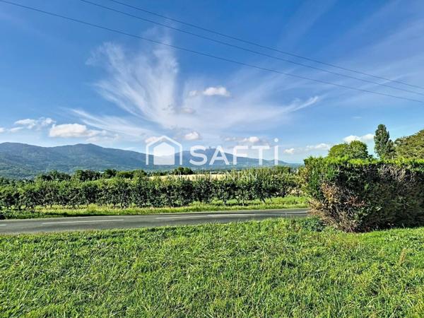 Libre de constructeur, au calme, 1000 m², emprise au sol 250 m²