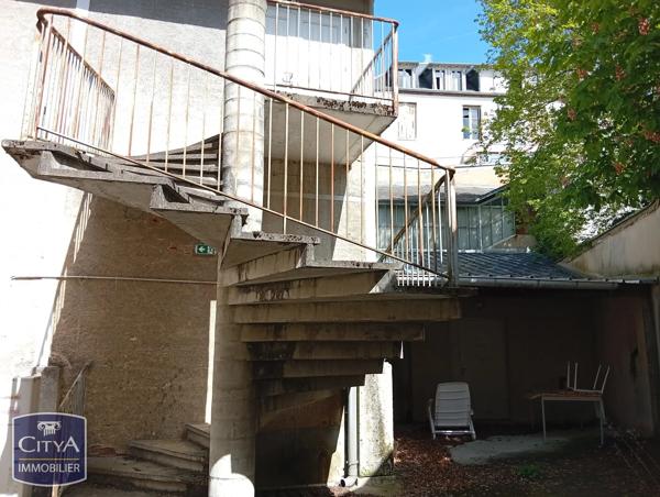 Immeuble à vendre 1977m² Bourges (18000)