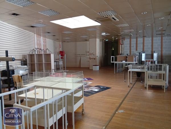 Immeuble à vendre 1977m² Bourges (18000)