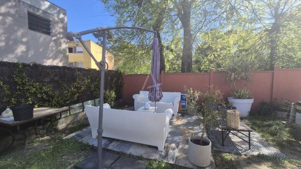 LE BOUSCAT Maison Rénovée avec Piscine 4 Chambres