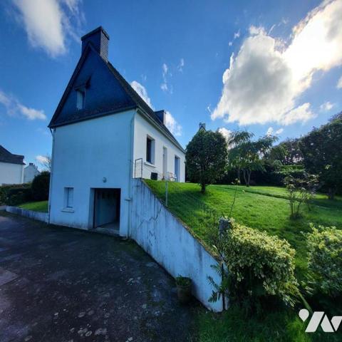 Maison d'habitation à vendre dans le centre de Landeleau, Finistère 29
