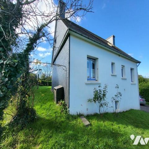 Maison d'habitation à vendre dans le centre de Landeleau, Finistère 29
