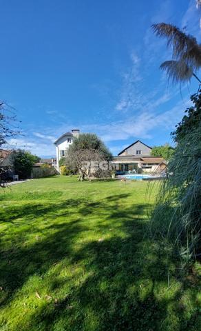 Meillon (64510) Propriété de caractère AVEC UN TERRAIN de 1500m2 -10mn De PAU Sud