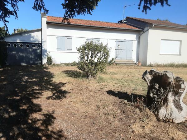 Maison
         5 pièces
        - 110 m² 225 000 €*