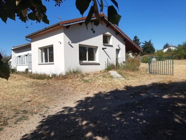 Maison
         5 pièces
        - 110 m² 225 000 €*