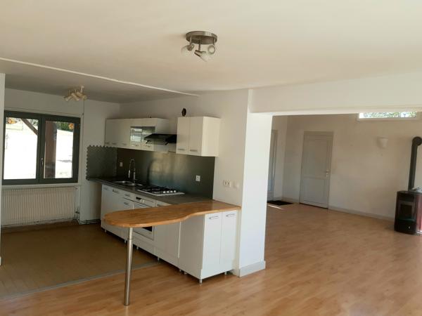 Maison
         5 pièces
        - 110 m² 225 000 €*