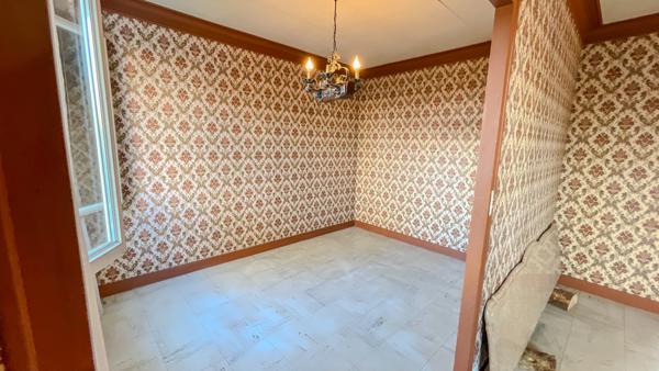 Houilles (78800) Houilles, rue de la Paix, 4 pièces de 68 m² à rénover, 2/3 chambres, cave et box