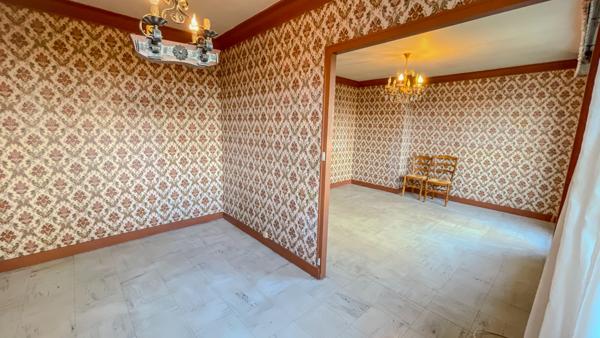 Houilles (78800) Houilles, rue de la Paix, 4 pièces de 68 m² à rénover, 2/3 chambres, cave et box