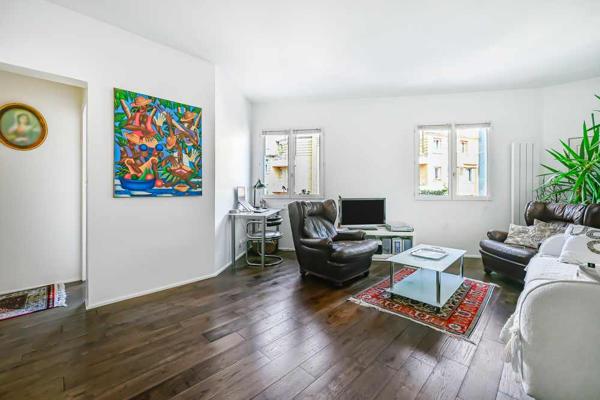 Paris (75005) Paris 5ème quartier de la Sorbonne, très bel appartement trois pièces avec vue sur Note-Dame.