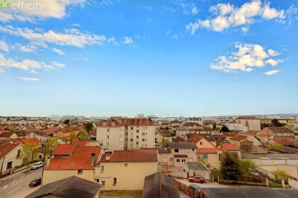 Appartement
         2 pièces
        - 44 m² Exclusivité 115 000 € *
