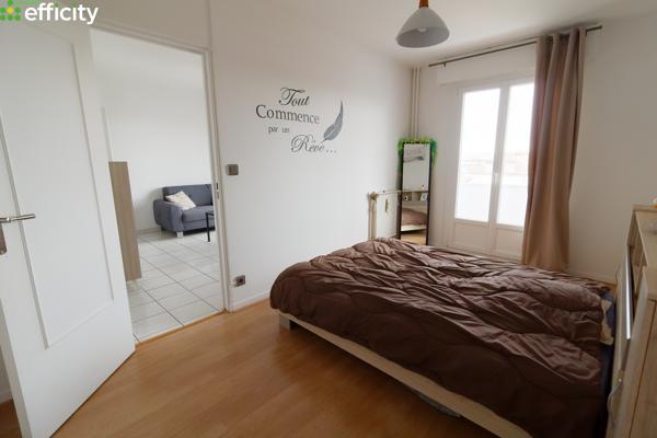 Appartement
         2 pièces
        - 44 m² Exclusivité 115 000 € *