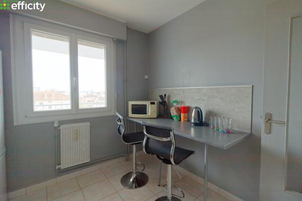 Appartement
         2 pièces
        - 44 m² Exclusivité 115 000 € *