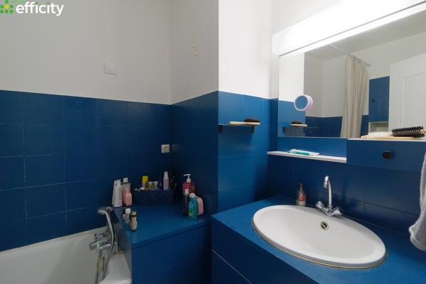 Appartement
         2 pièces
        - 44 m² Exclusivité 115 000 € *