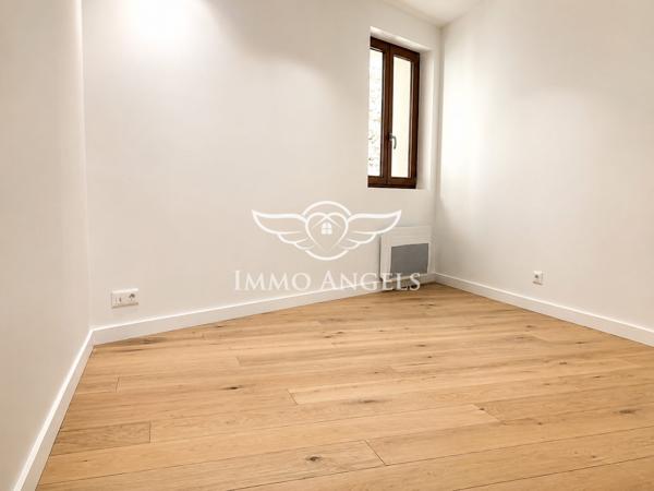 Maison de charme rénovée avec terrasse 18 m² - DPE C - Saint-Cécile
