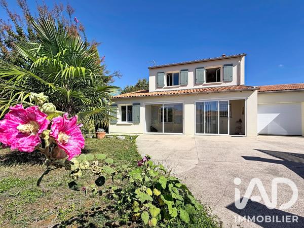 Maison à vendre 6 pièces 125 m² Saintes