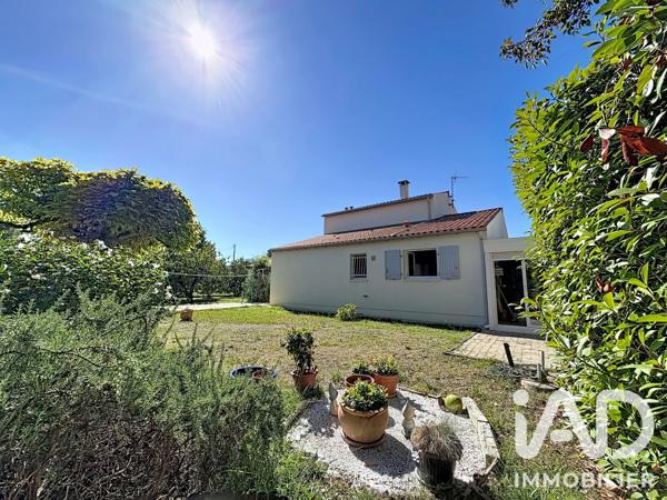 Maison à vendre 6 pièces 125 m² Saintes