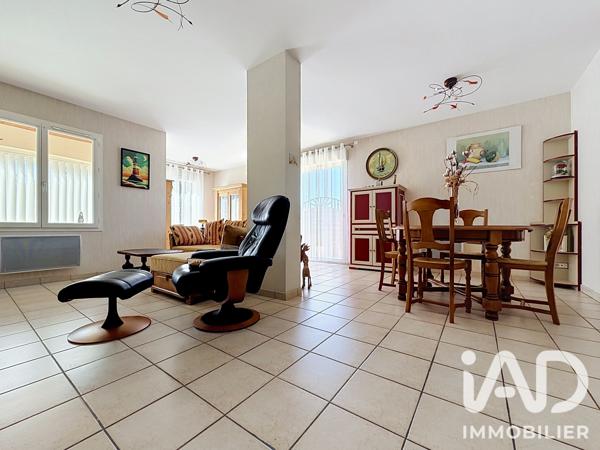 Maison à vendre 6 pièces 125 m² Saintes