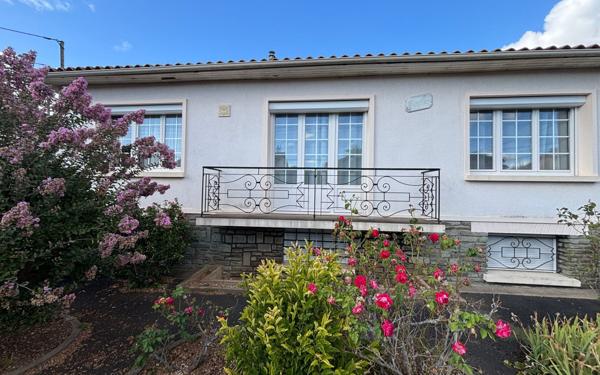 Maison à vendre    7 pièces •  Niort