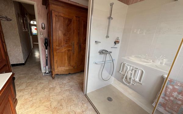 Maison à vendre    7 pièces •  Niort