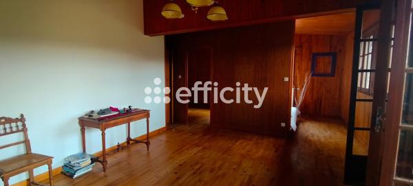 Maison
         5 pièces
        - 135 m² 140 000 € *