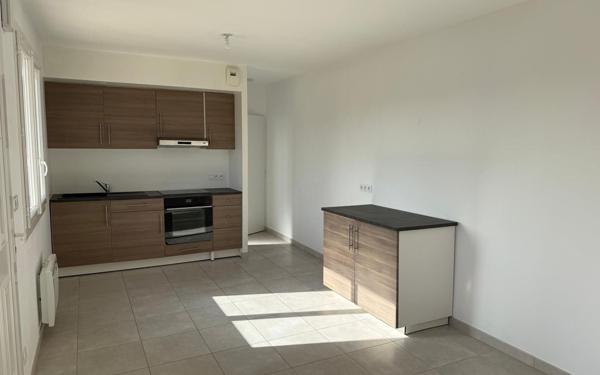 Appartement à louer    2 pièces •  Saint-Martin-d'Oney