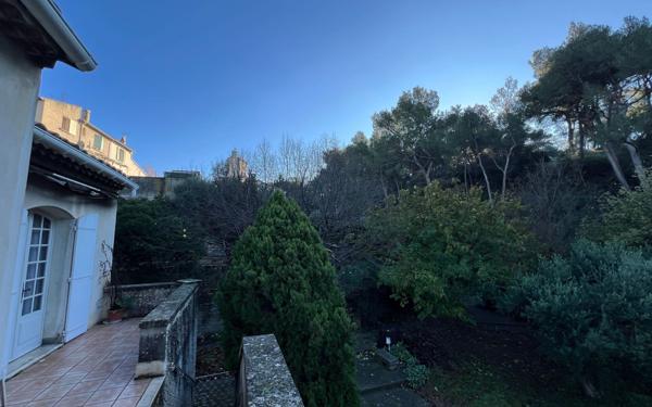 Maison à vendre    5 pièces • 206 m2 Barbentane