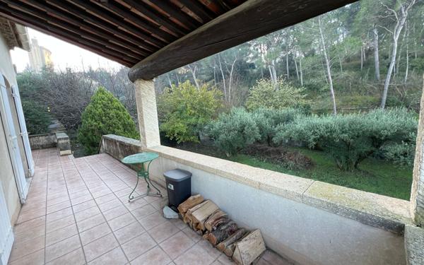 Maison à vendre    5 pièces • 206 m2 Barbentane