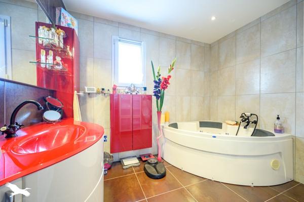 Maison à vendre |  Nieul-sur-Mer |  5 pièces | 142 m²