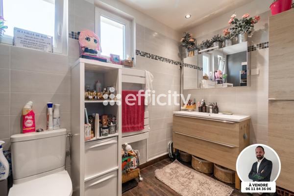 Maison
         6 pièces
        - 140 m² 339 500 € *