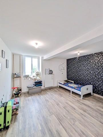 Maison 4 pièces - 140 m² Exclusivité efficity