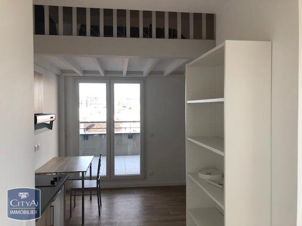 Appartement à louer 1 pièce 30.27m²
