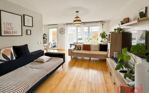 Appartement à vendre    3 pièces • 64,61 m2 Saint-Denis