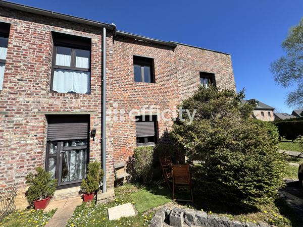 Appartement
         2 pièces
        - 38 m² Exclusivité 73 000 € *